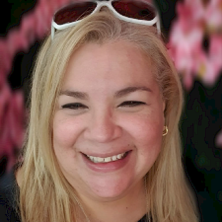 María Guadalupe Justavino de Villarreal — Corredor De Bienes Raíces