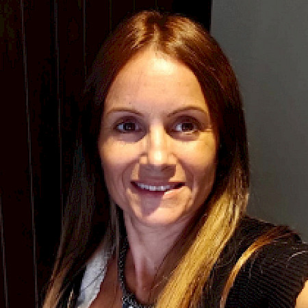 Nadine Martineau — Corredor De Bienes Raíces