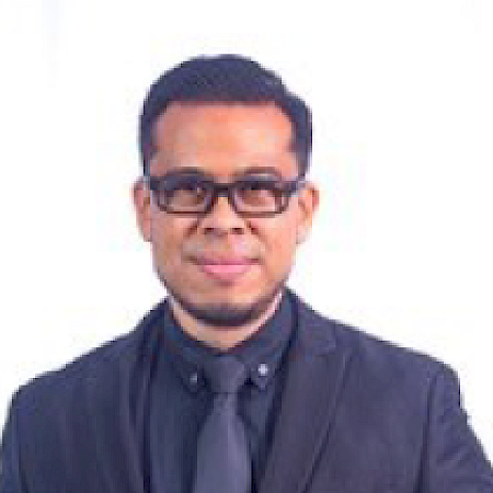 Oliric Aliztim Lizondro Pitti — Corredor De Bienes Raíces