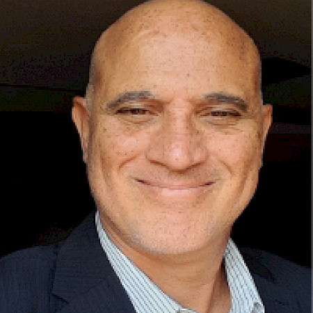 Saturnino T. Cerrud Cortes — Corredor De Bienes Raíces