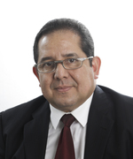 Dr. Valentin Reynaldo Corrales Vallecilla — Médico